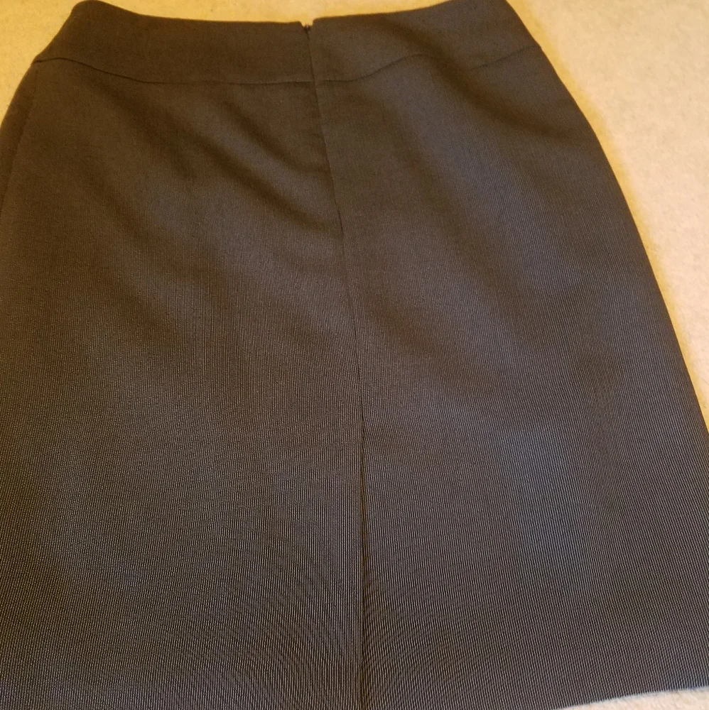 Anne Klein Skirt 8 Lined Black Thin Grey Stripe
